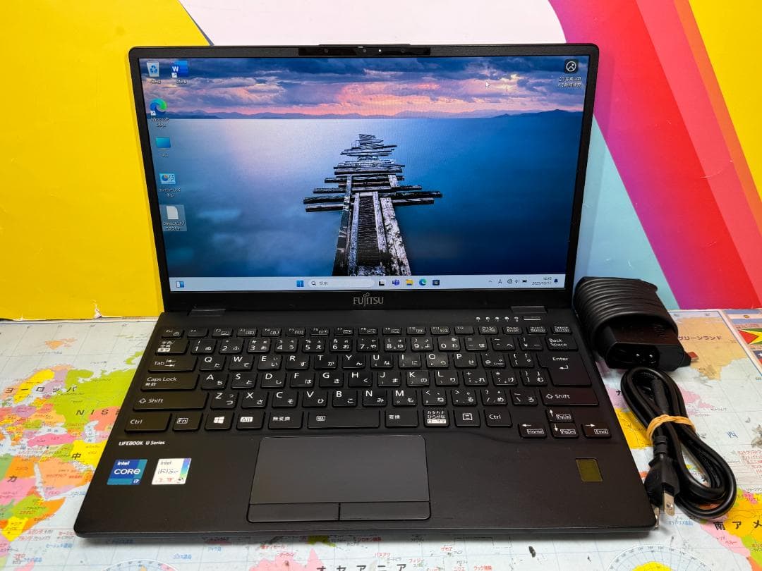 美品 1185G7 富士通 U9311/F 16GB 512GB 13.3型