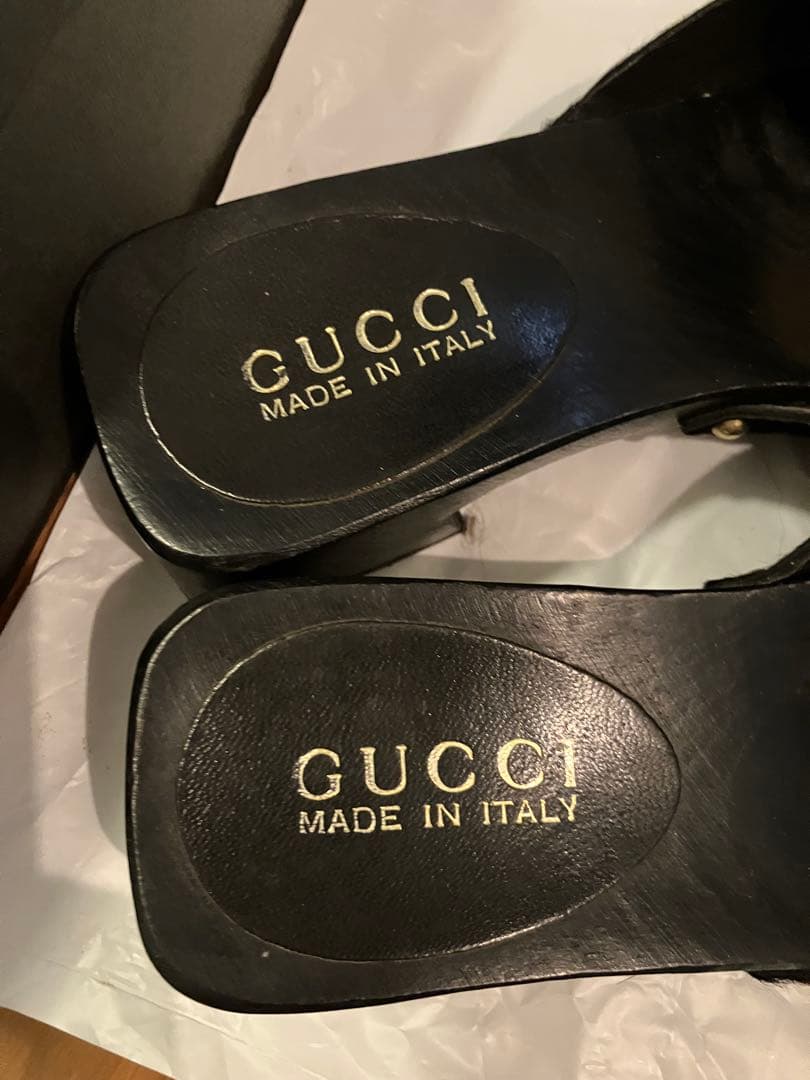 GUCCI ブラックハラコミュール