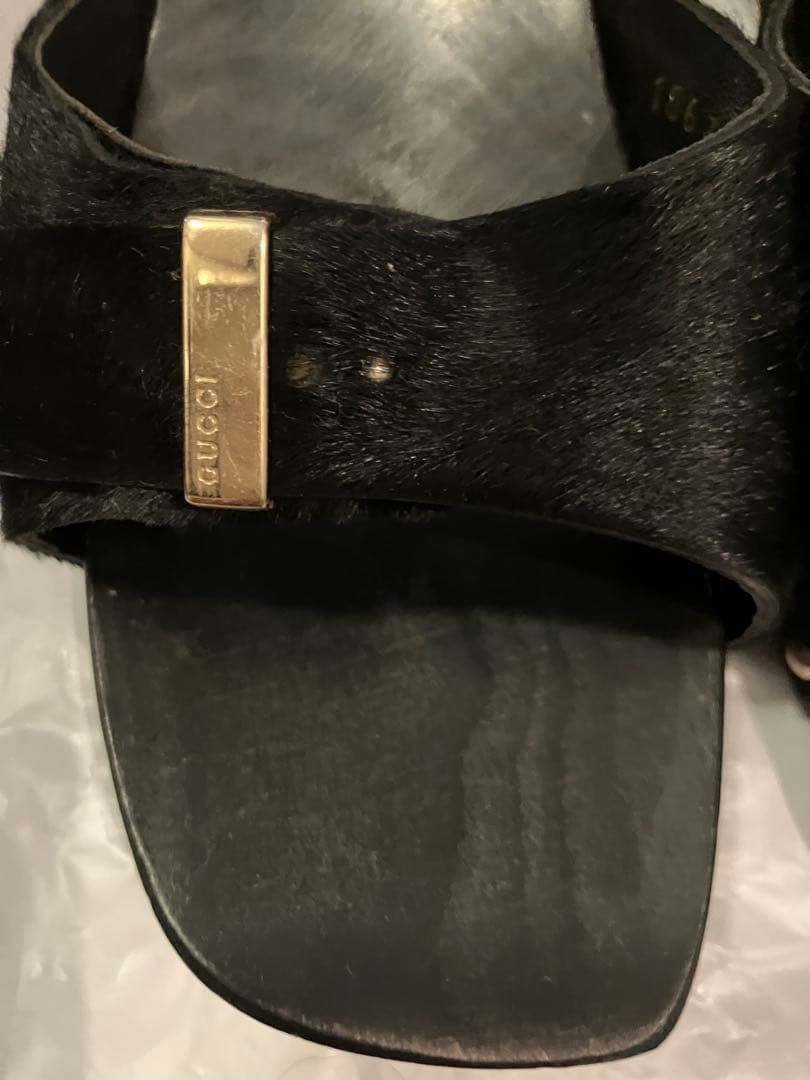 GUCCI ブラックハラコミュール