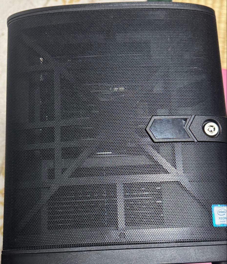 Data server Xeon E3-1220V6 8GB 250W電源付き