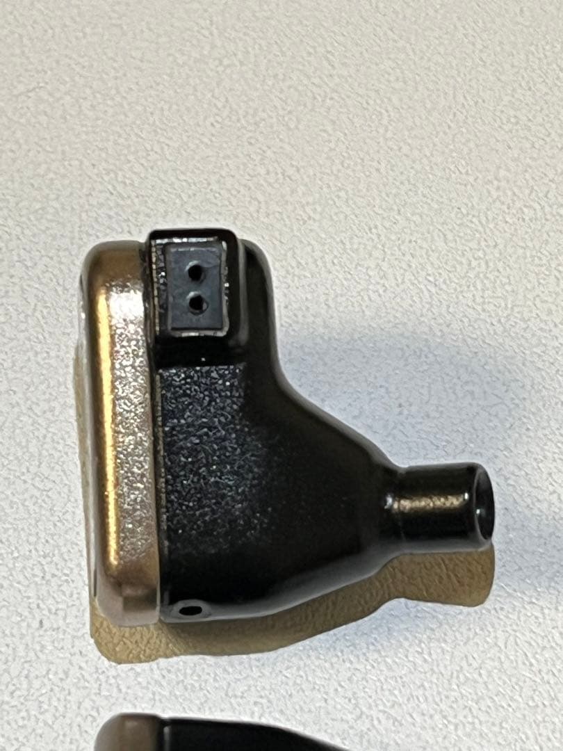 本体のみ　64 Audio tia trio イヤホン