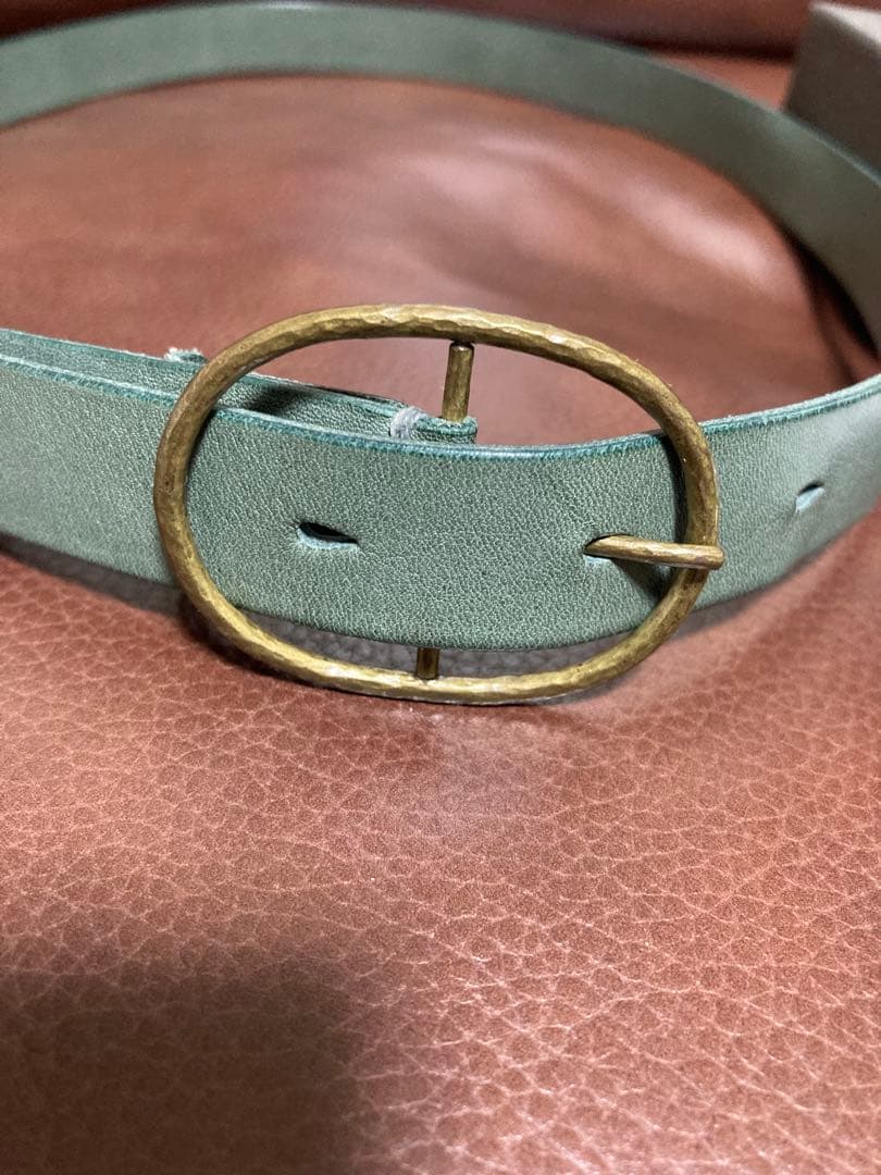 ミナペルホネン　オーバルバックルベルト　smorky green 箱付