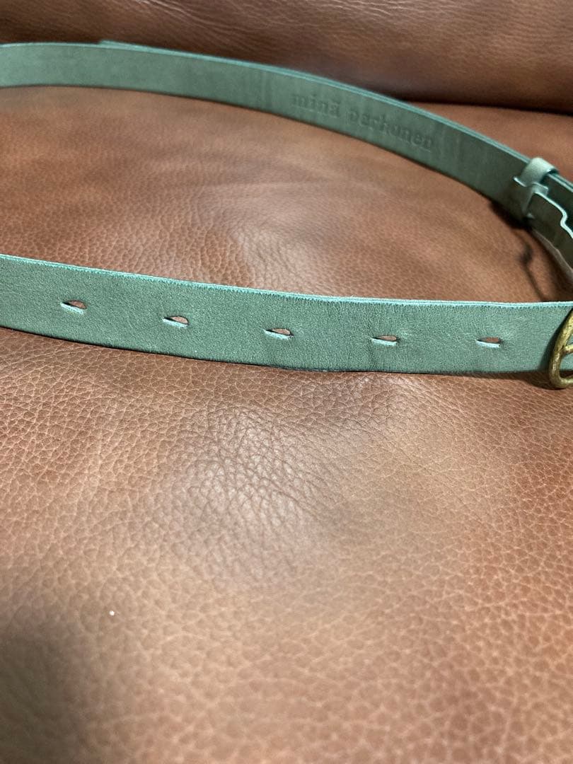 ミナペルホネン　オーバルバックルベルト　smorky green 箱付