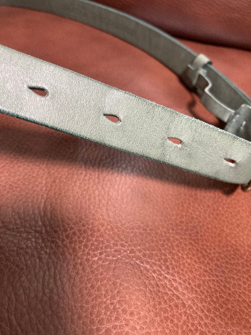 ミナペルホネン　オーバルバックルベルト　smorky green 箱付