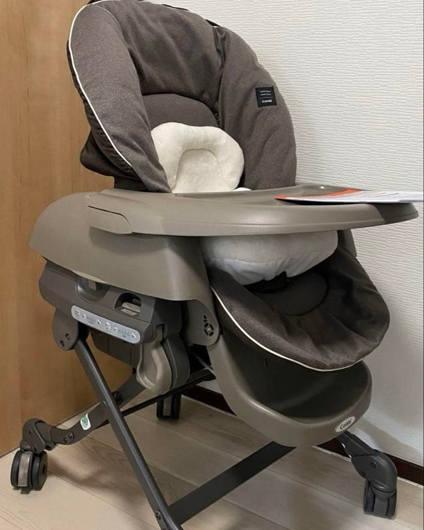 コンビ　ネムリラオートスイングBEDI EG 美品！