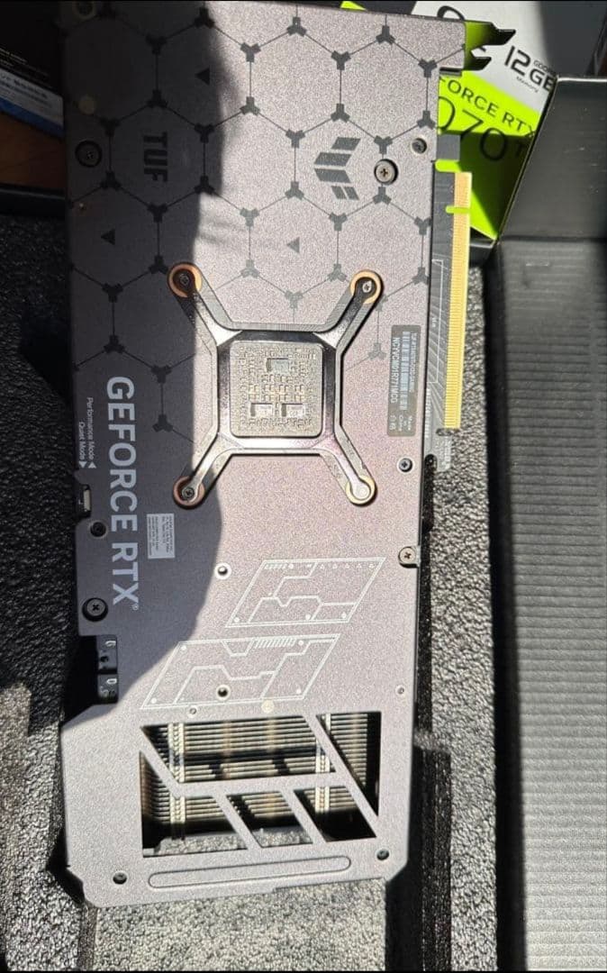 グラフィックボード・グラボ・ビデオカード ASUS TUF Gaming GeFo RTX 4070 Ti Oc 12GB