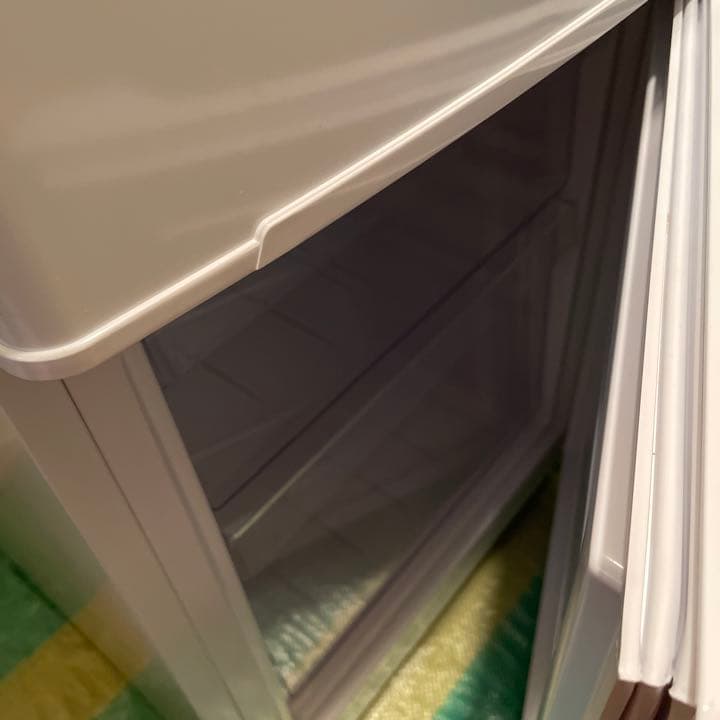 YFR-F140(W) 冷蔵庫