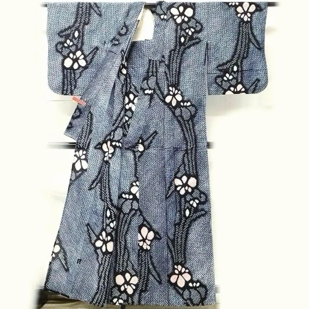 有松絞り　浴衣　紺地　三浦絞り　有松鳴海絞り　菖蒲　花文様