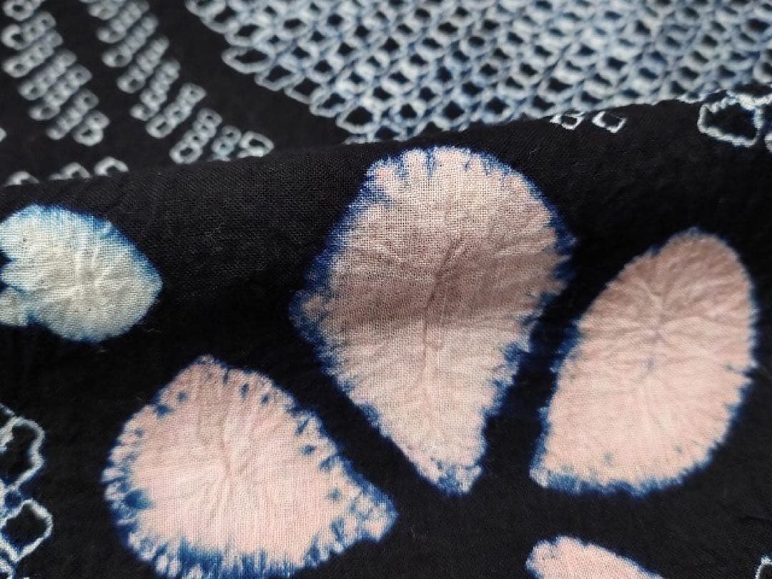 有松絞り　浴衣　紺地　三浦絞り　有松鳴海絞り　菖蒲　花文様