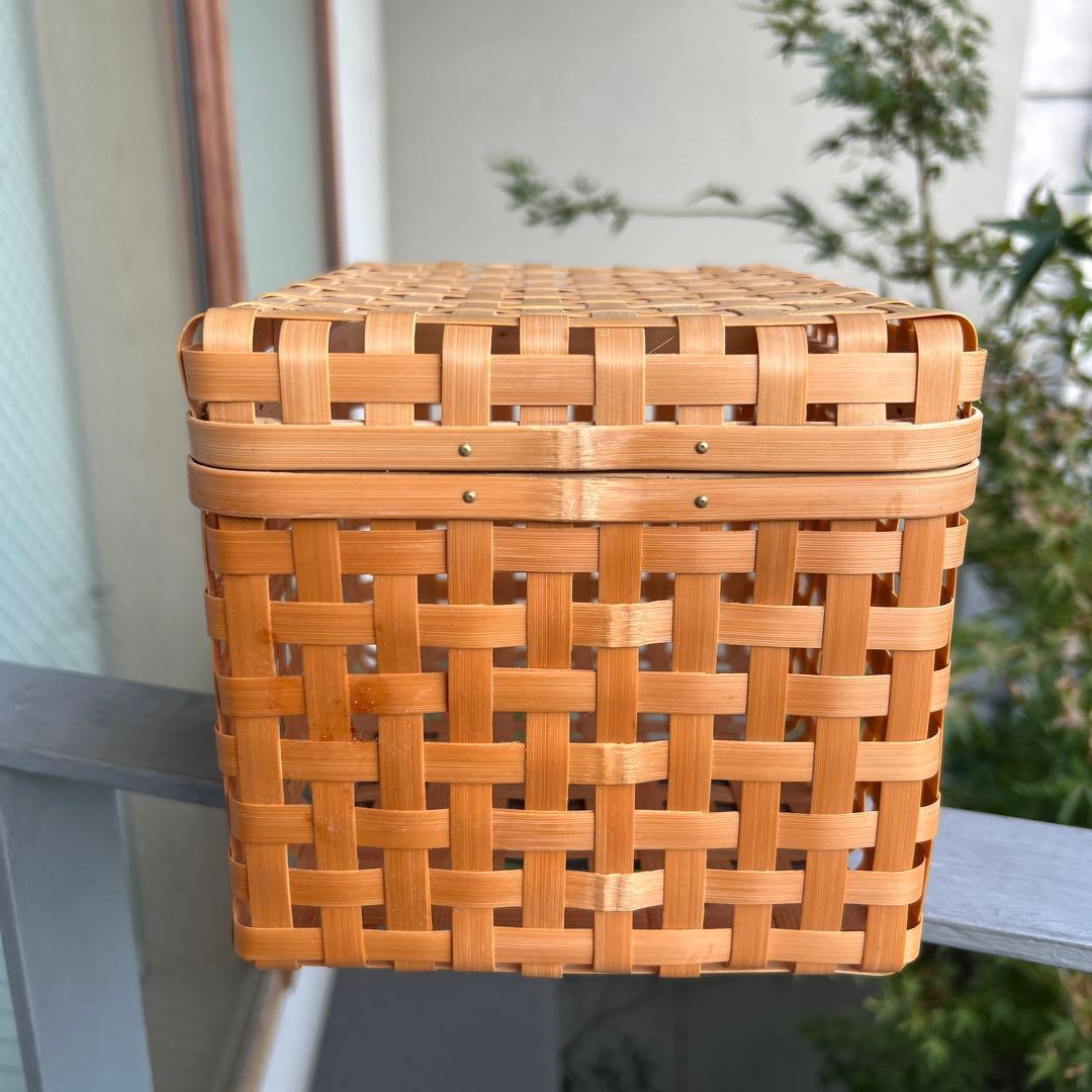 新品　国産竹細工　蓋付き籠