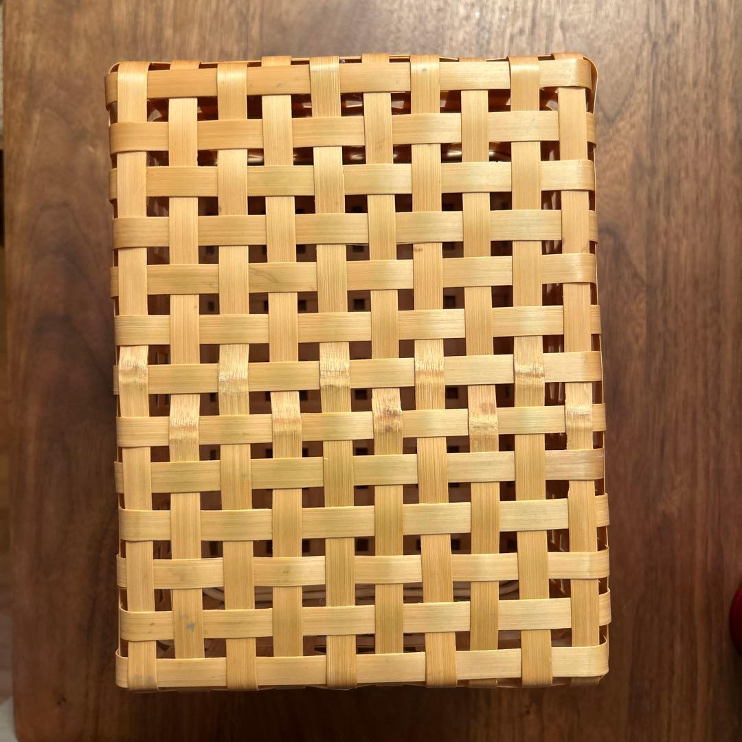 新品　国産竹細工　蓋付き籠