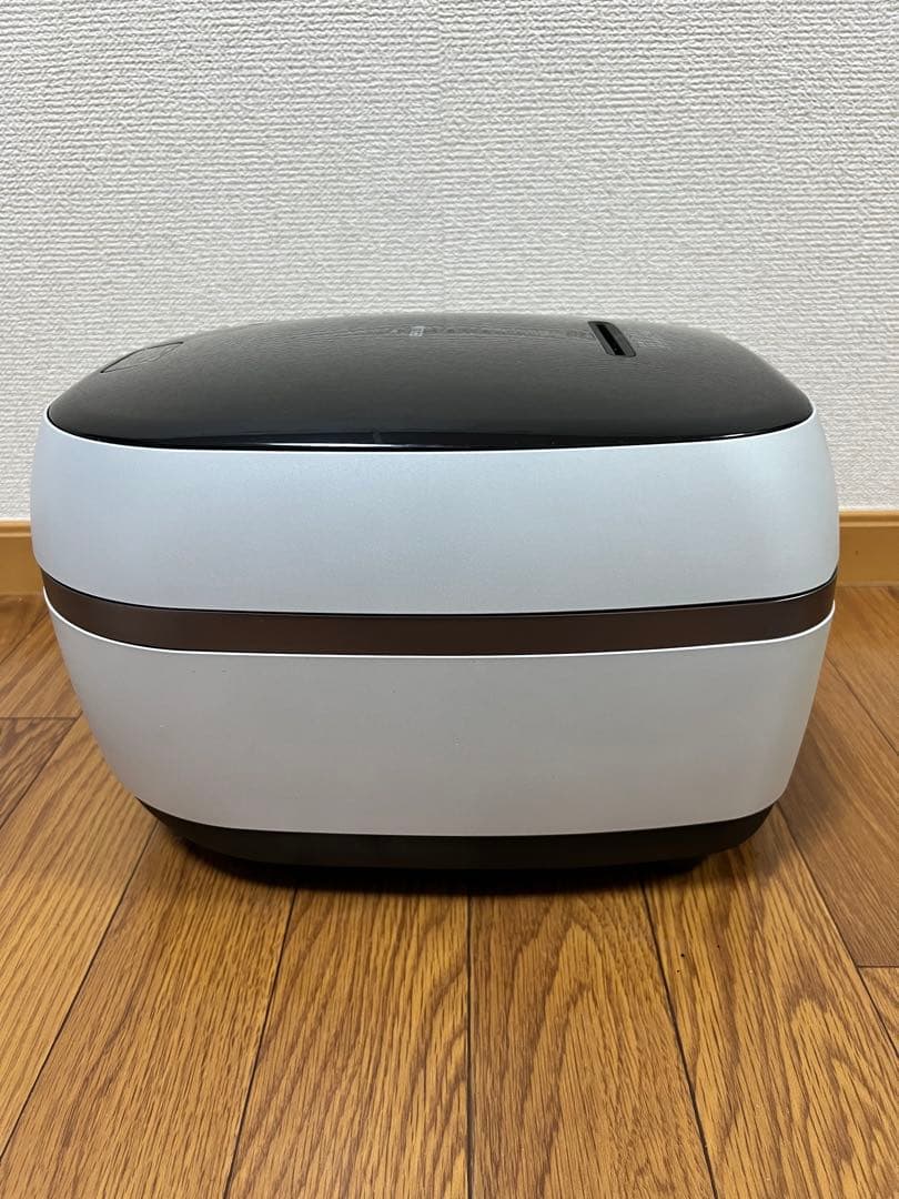 M*n様 動作品　タイガー JPG-X100 土鍋圧力IH炊飯ジャー 炊飯器 5