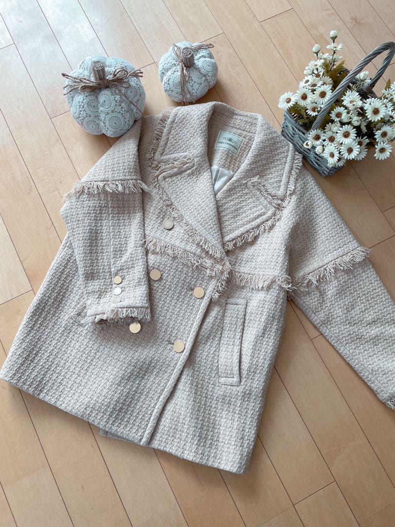 ◆ グレースコンチネンタル　ロービングフリンジコート ベージュ