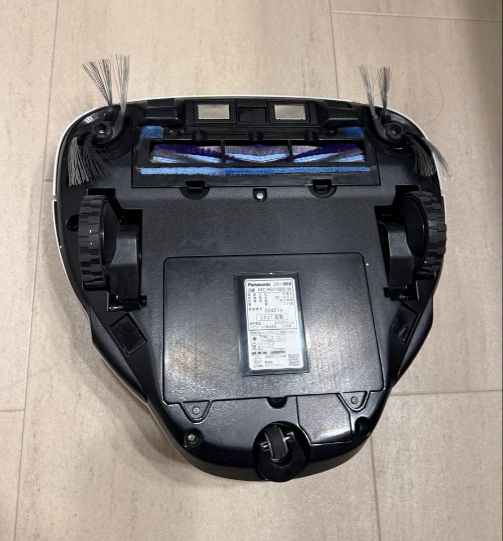 【延長保証期間内】パナソニック ルーロ MC-RSF1000-W ロボット掃除機