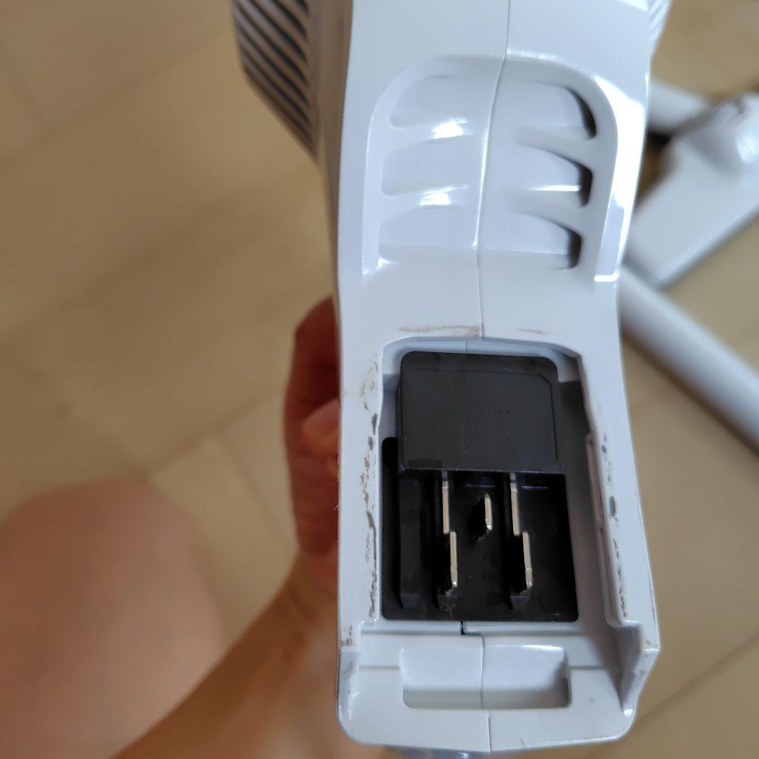 マキタ 充電式 クリーナー 掃除機 10.8V CL107FD 別売りヘッド付