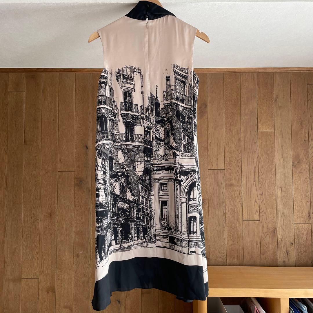 新品　グレースクラス　プリントボウタイワンピース