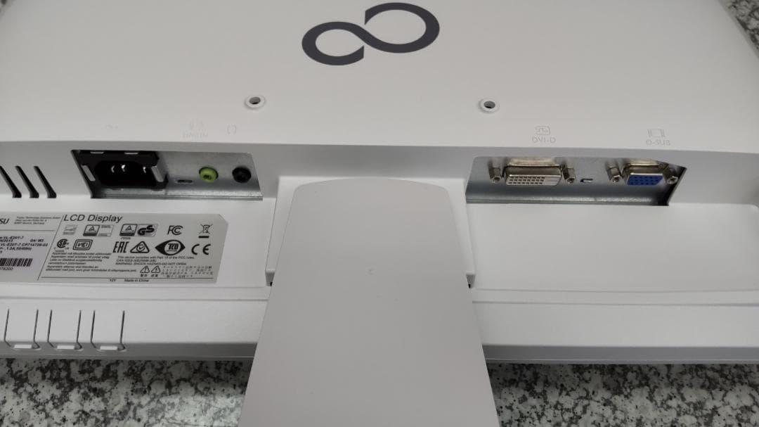 富士通 ESPRIMO Q558V＋液晶 Win11/i5/SSD/Office