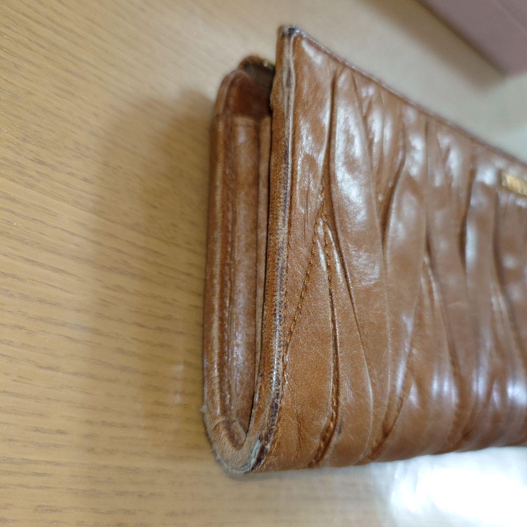 miu miu L字ファスナー財布 長財布 マテラッセレザー ブラウン