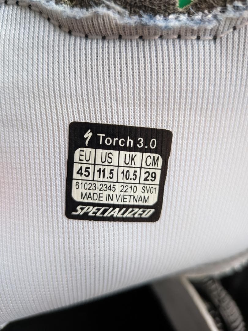 スペシャライズド　TORCH 3.0 ROAD SHOES サイズ４５