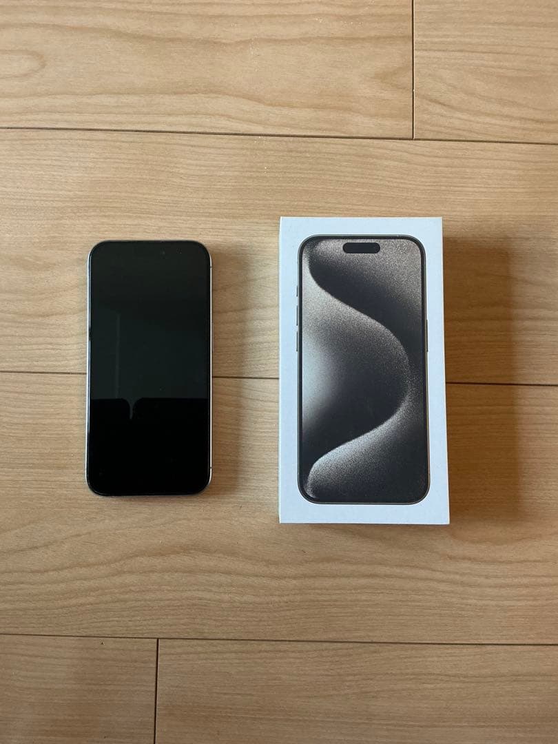 【美品】Apple iPhone 15 Pro 128GB Moftケース