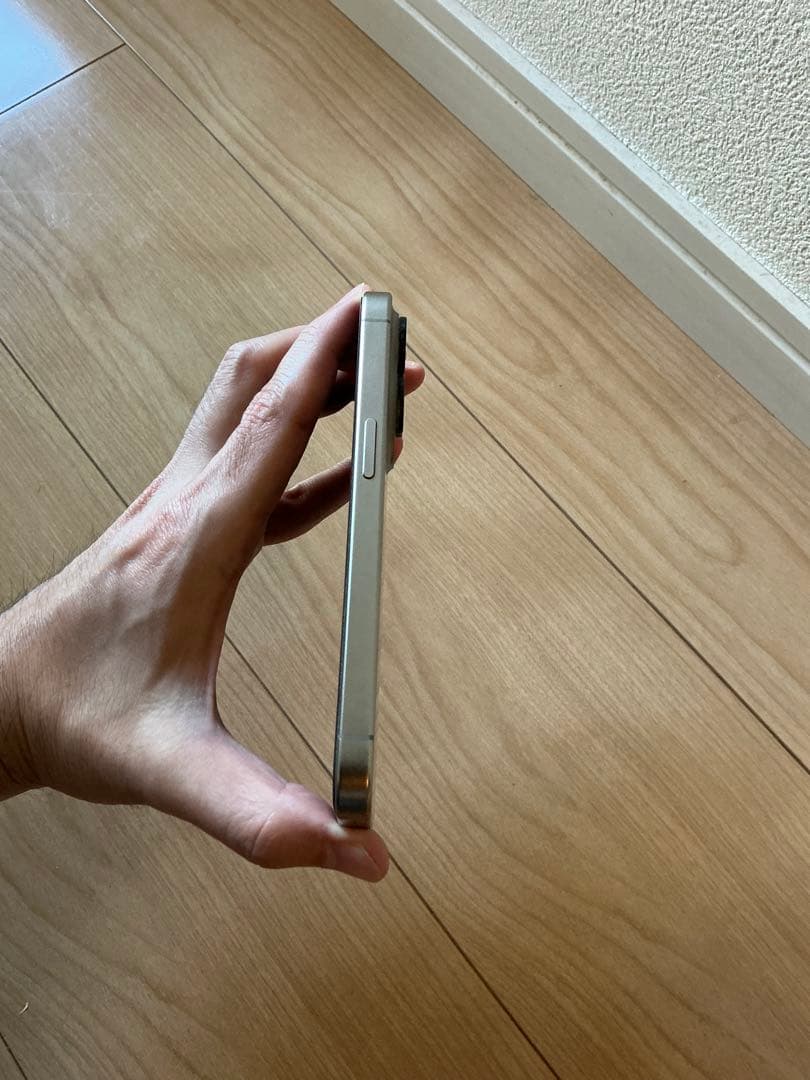 【美品】Apple iPhone 15 Pro 128GB Moftケース