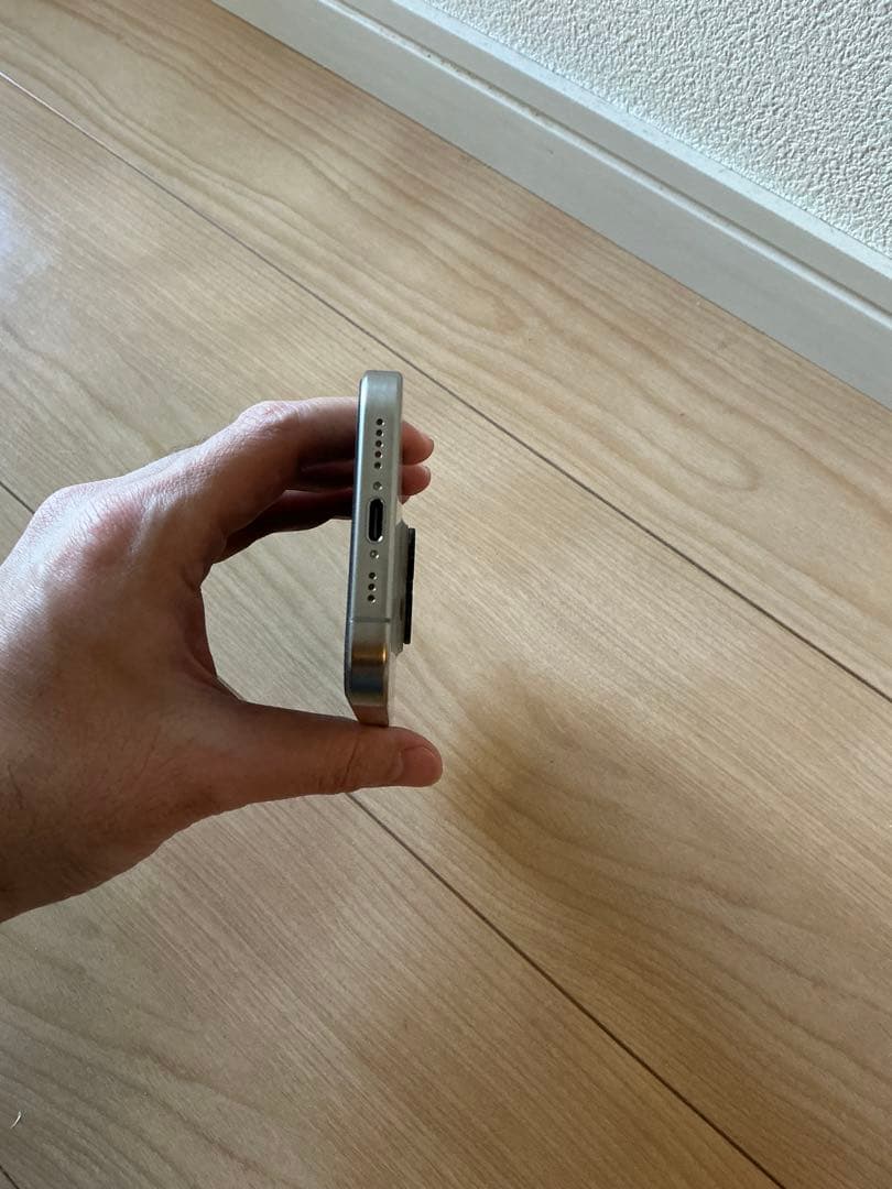 【美品】Apple iPhone 15 Pro 128GB Moftケース