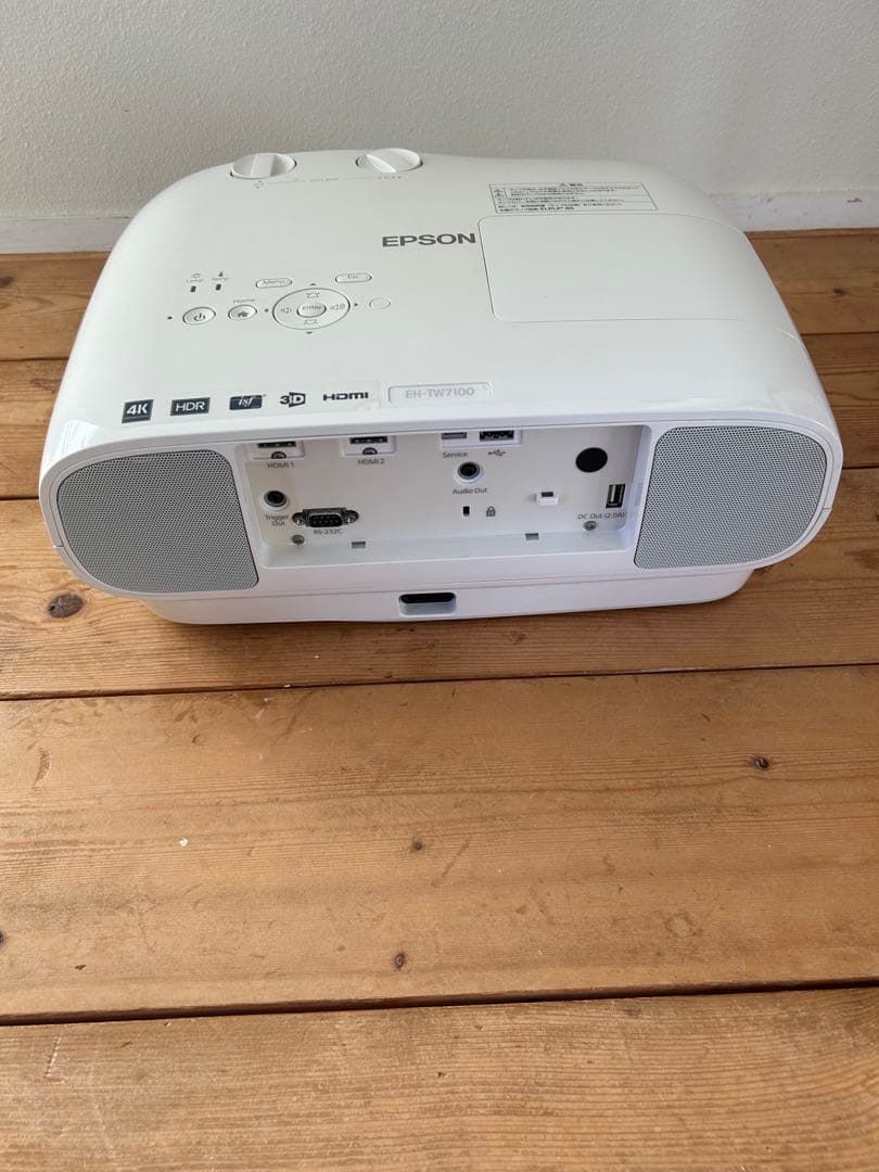 EPSON プロジェクター　EH-TW7100