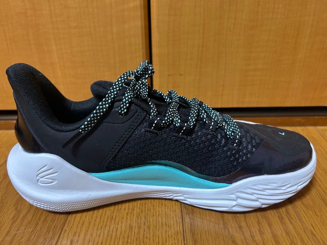 専用　CURRY バスケットボールシューズ ブラック/ホワイト　25センチ