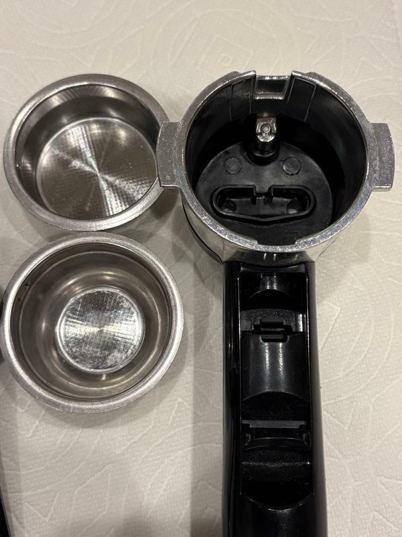 デロンギ エスプレッソ・カプチーノメーカー ECO310B