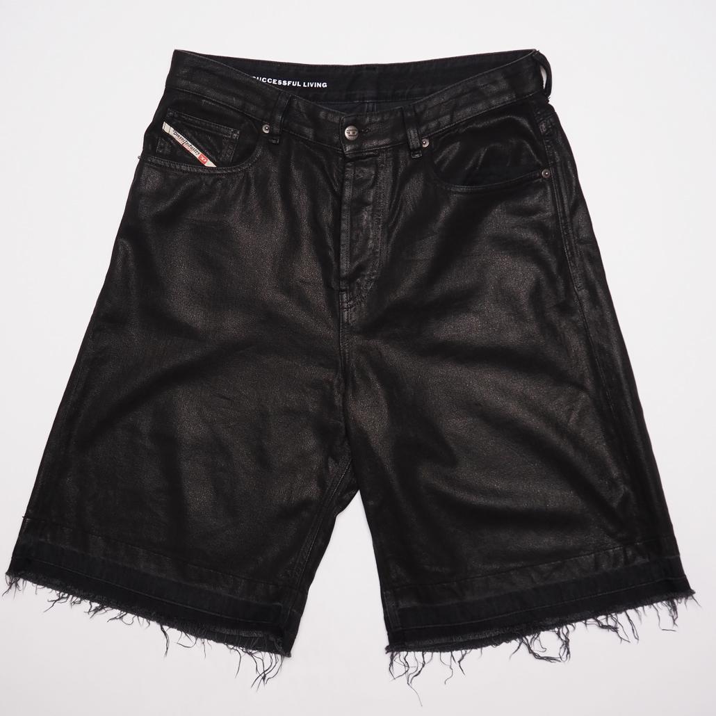 24年製 DIESEL de-sire Shorts Coated Denim