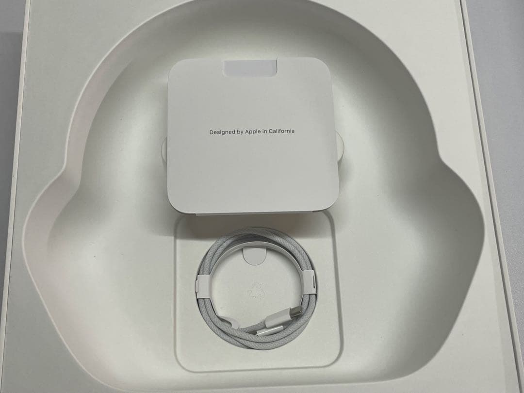 Apple AirPods Max スターライト