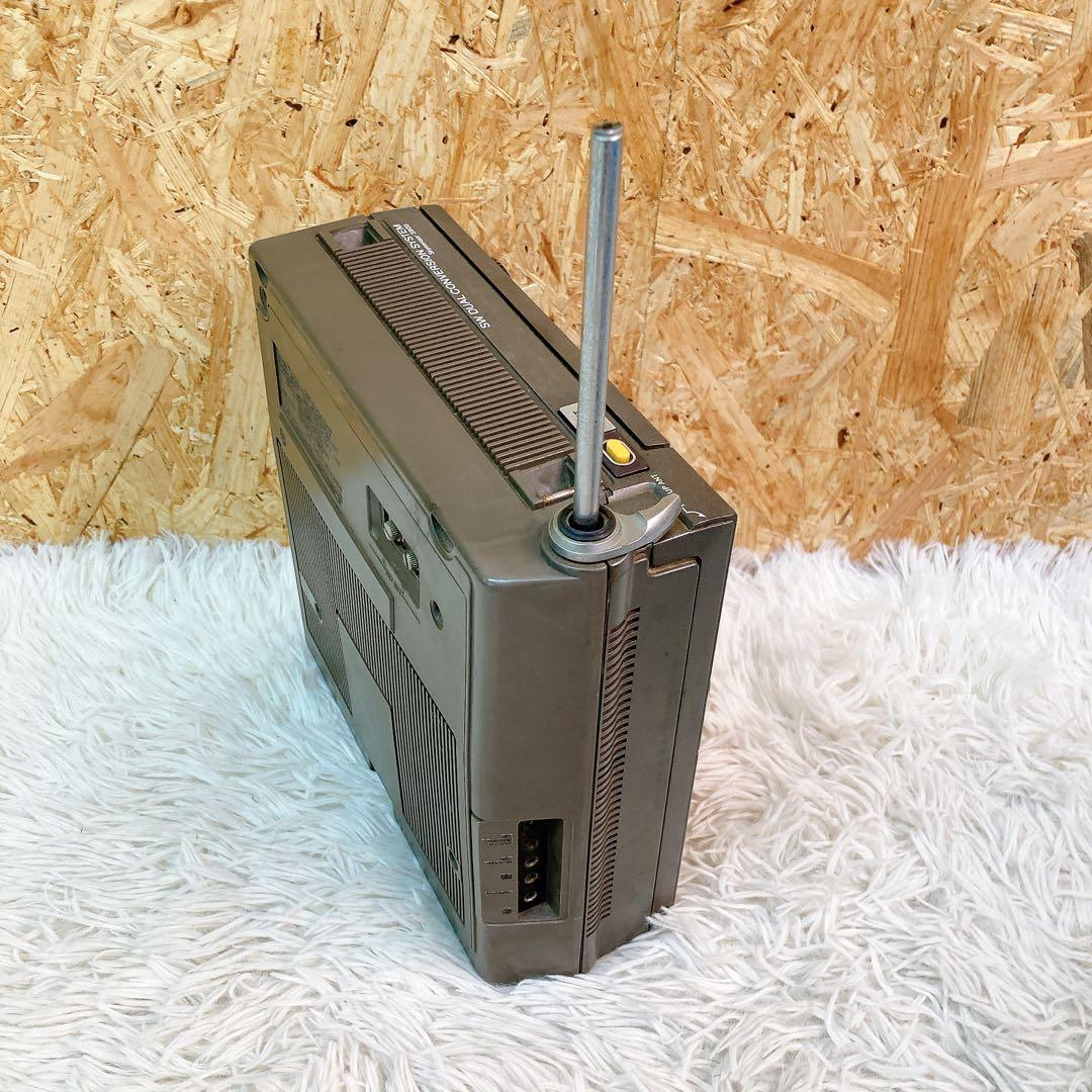 sony マルチバンドレシーバー　ICF-5900 ポータブルラジオ