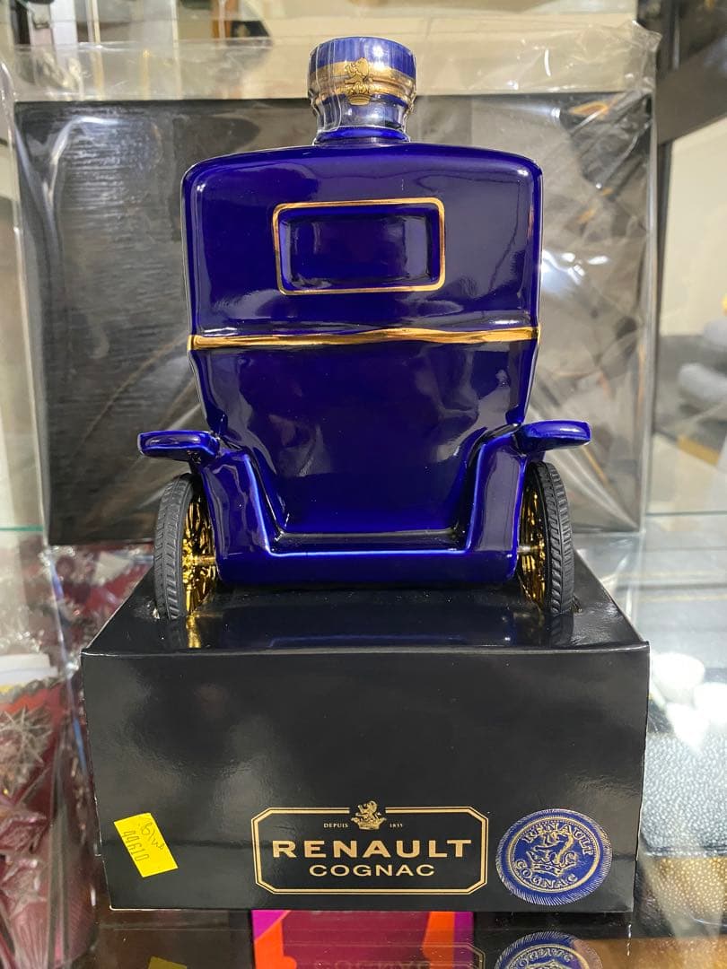 ブランデー RENAULT COGNAC CARTE NOIRE EXTRA 700ml.