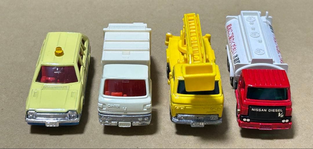 日本製 トミカ ギフトセット 公用車セット