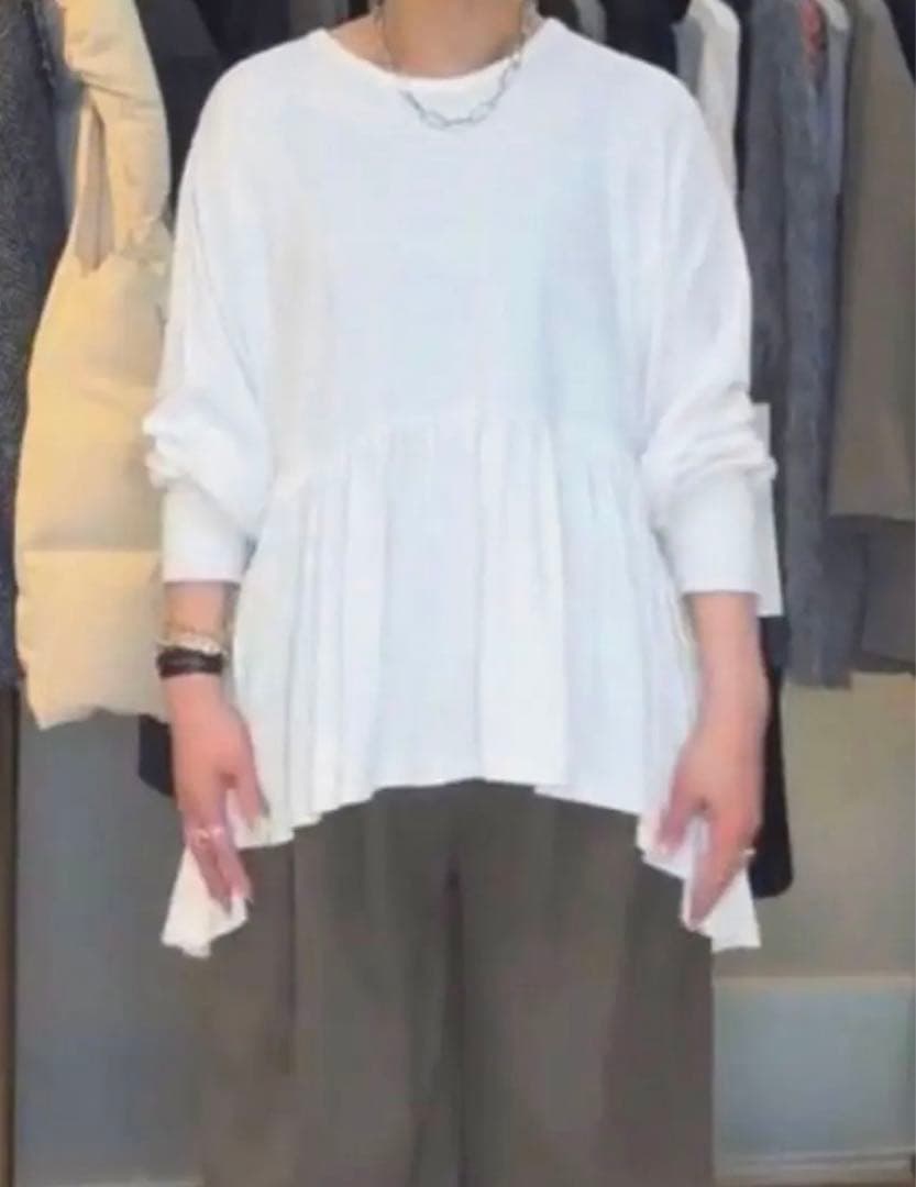 nikoCYAN TOKYO ラウンドギャザーウォーム ドルマントップス