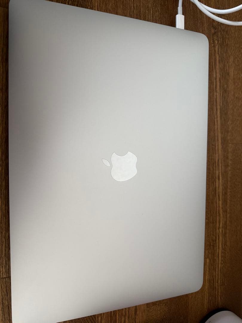 MacBook Air シルバー　M1 メモリ8GB ssd 256gb