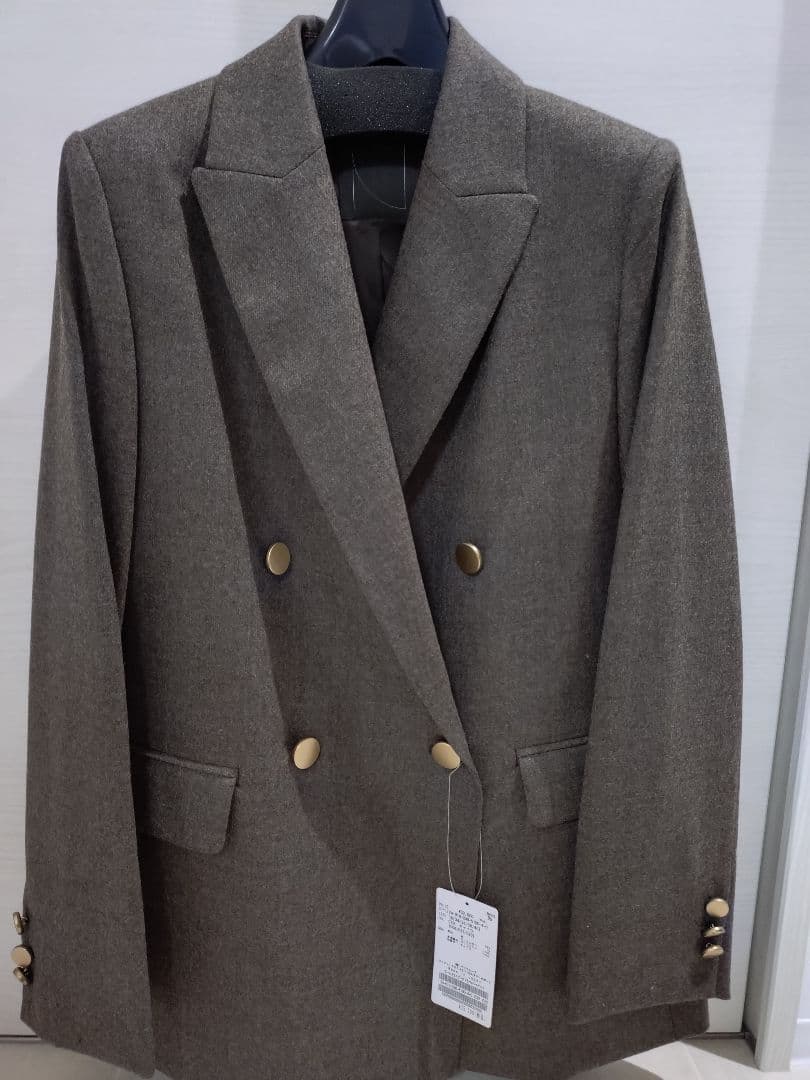 専用　noble ウールフラノピークドラペルジャケット