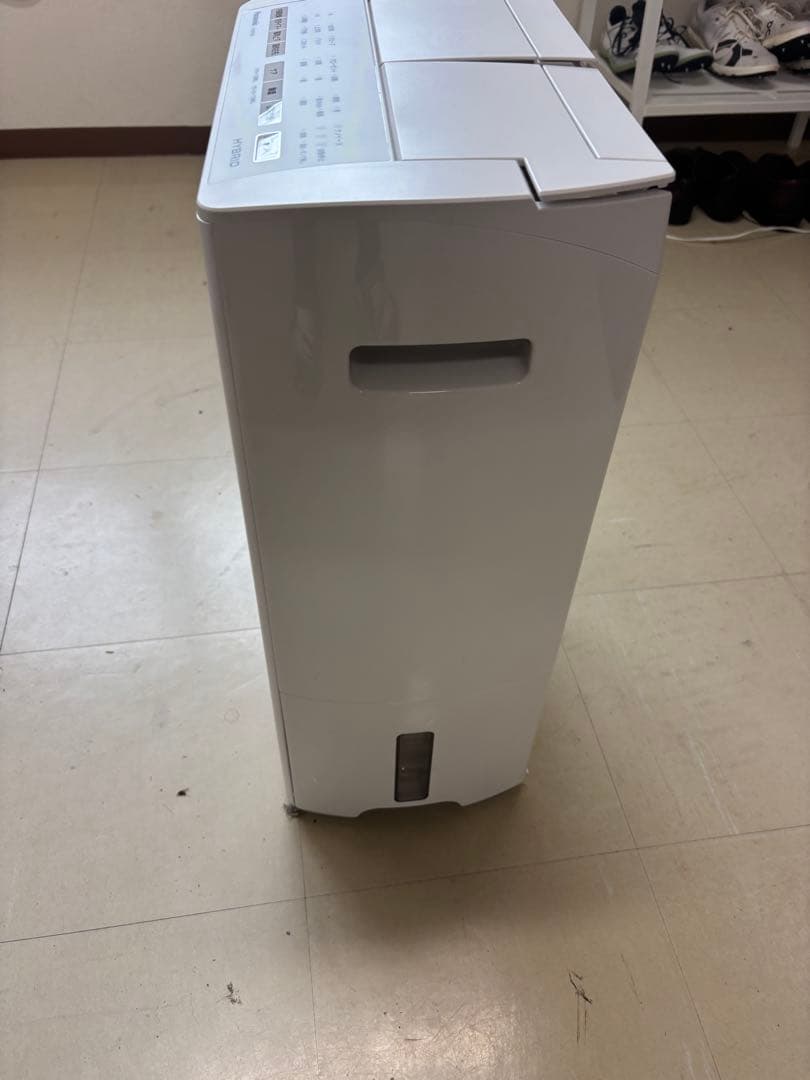 Panasonic F-YHVX120-W 除湿機　T