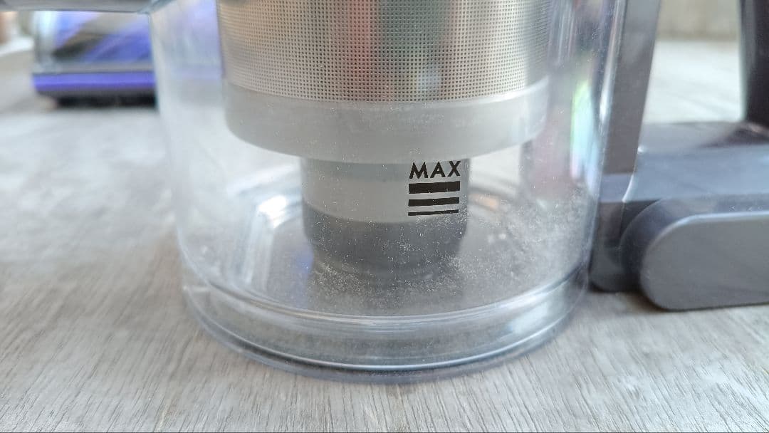 Dyson ダイソン コードレスクリーナー SV25