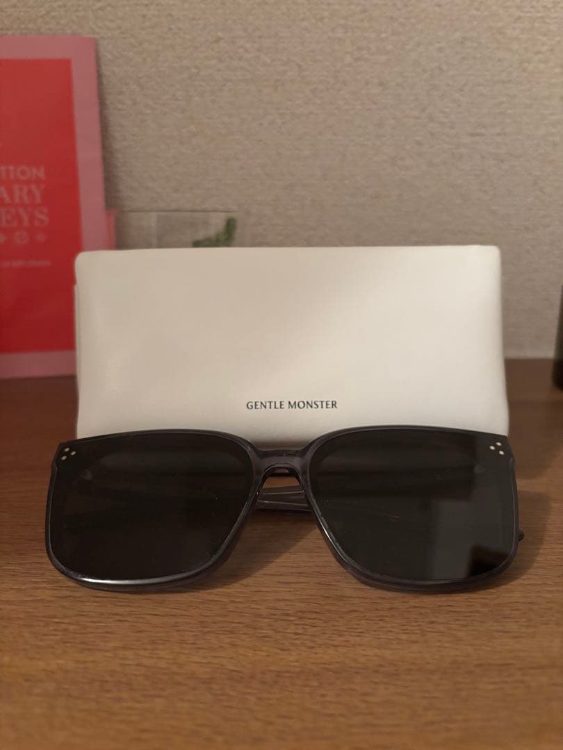 GENTLE MONSTER DEAR サングラス ケース、箱付き