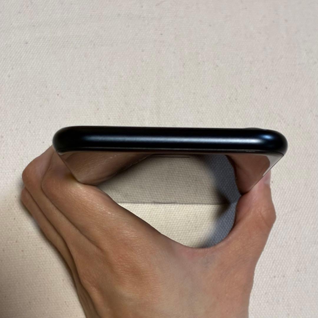 iPhone SE 第3世代 64GB