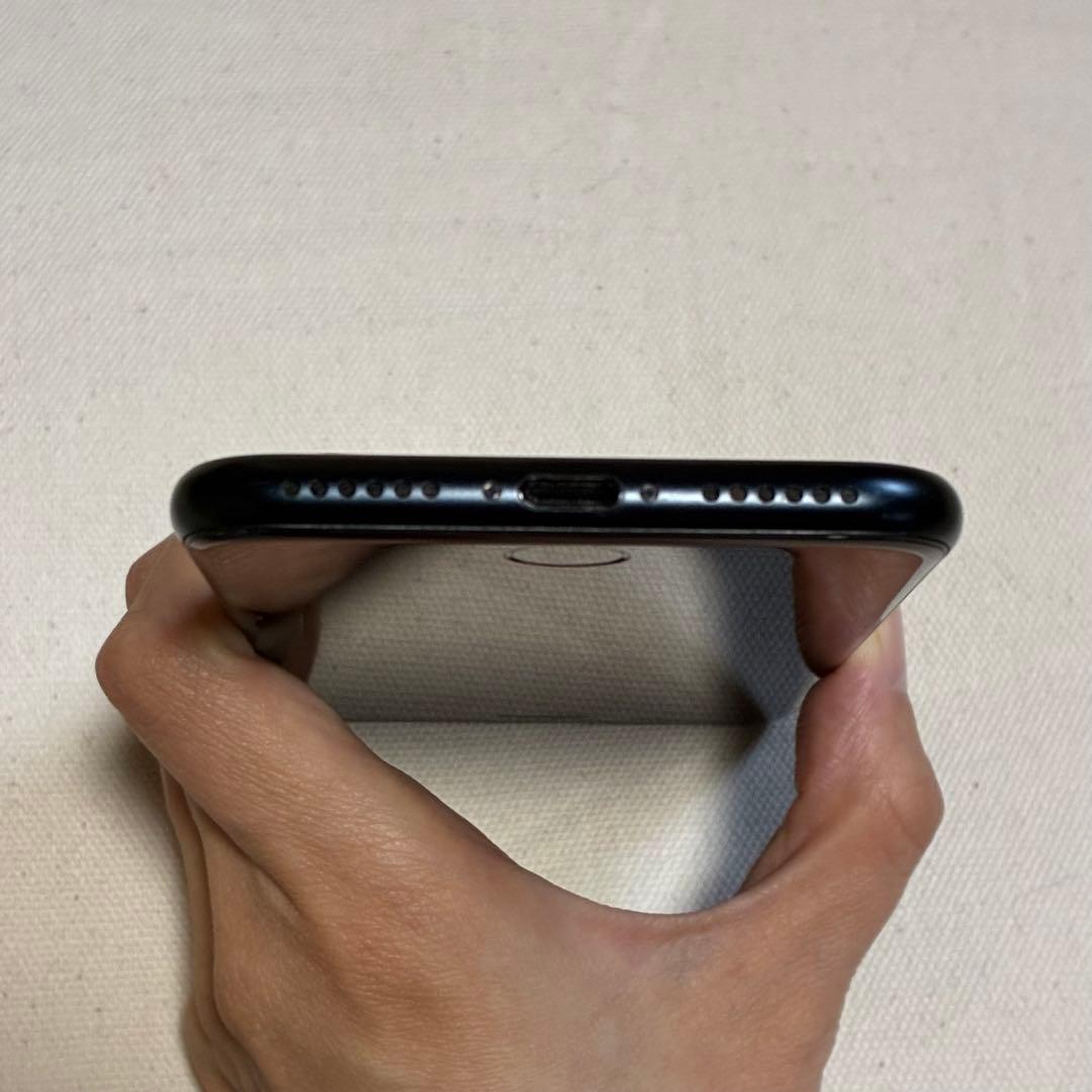 iPhone SE 第3世代 64GB