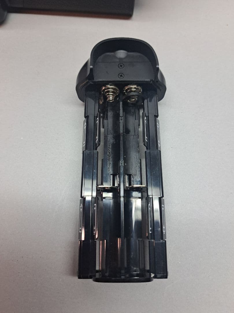 ブリリアント。Canon EOS-1n RS フィルム一眼レフカメラ