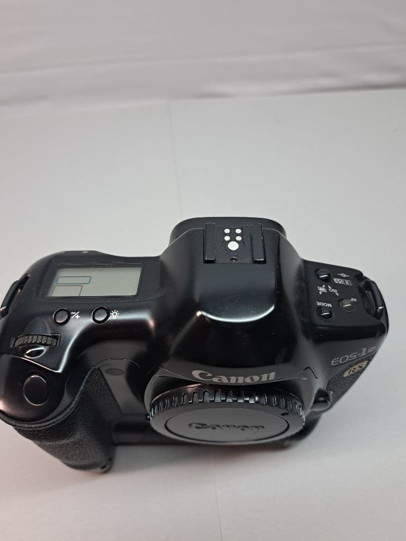 ブリリアント。Canon EOS-1n RS フィルム一眼レフカメラ