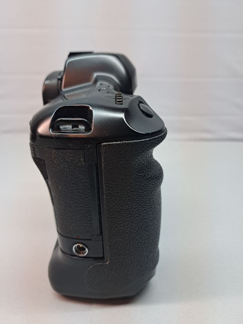 ブリリアント。Canon EOS-1n RS フィルム一眼レフカメラ