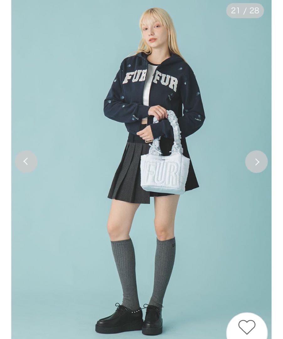 25AW【新品未使用】FUR FUR フラワー刺繍ジップアップフーディー