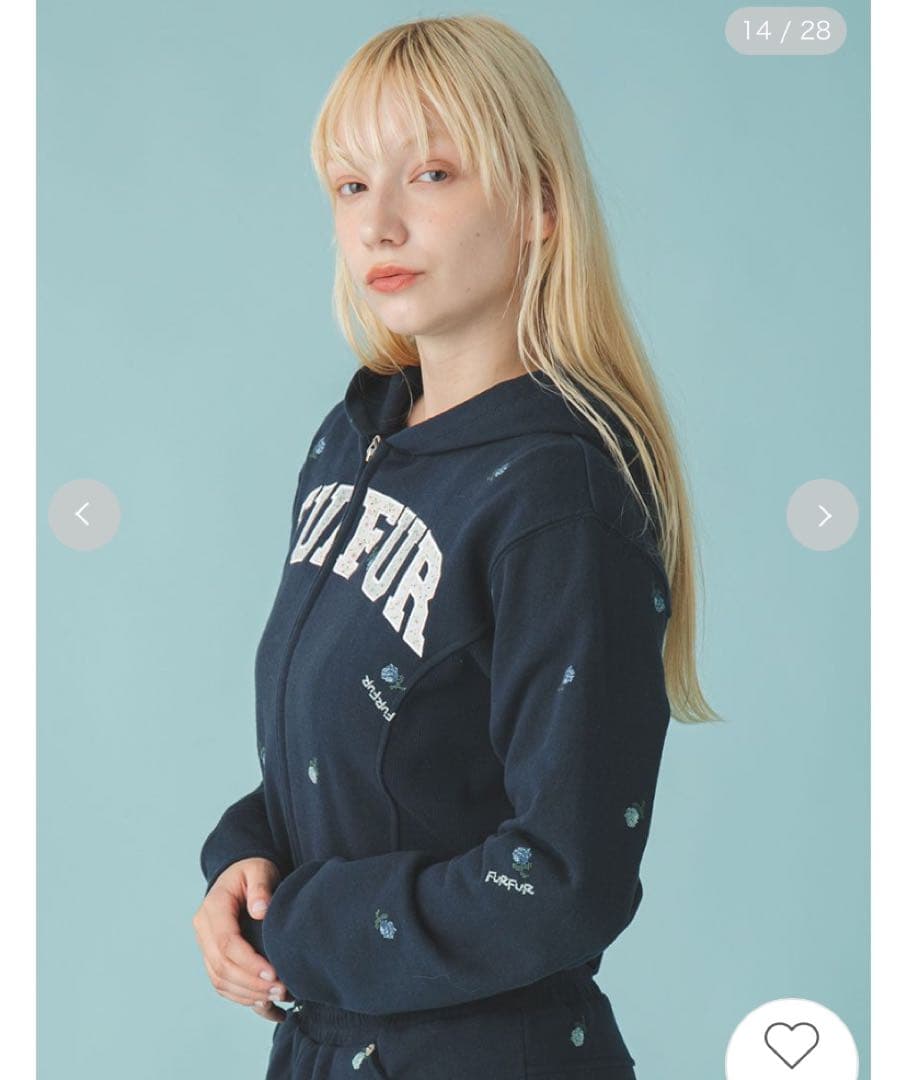 25AW【新品未使用】FUR FUR フラワー刺繍ジップアップフーディー