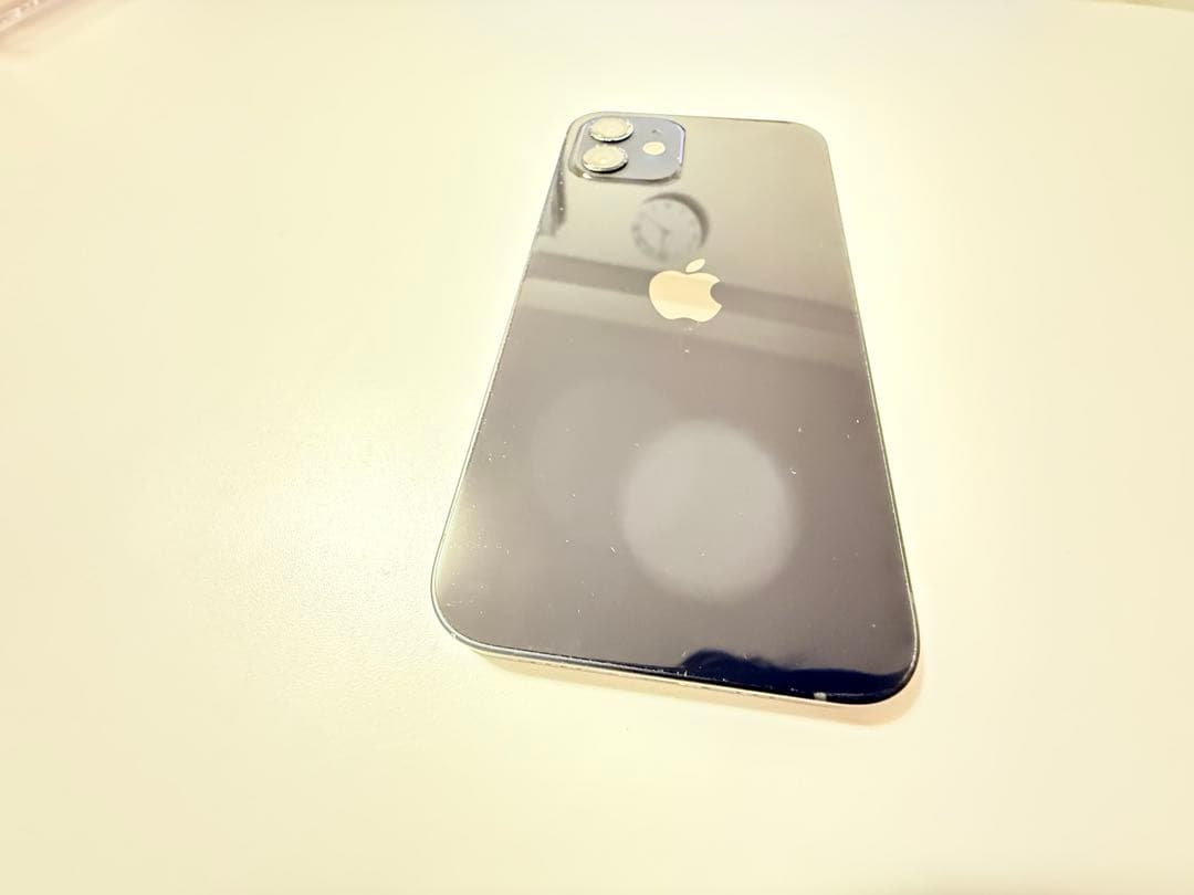 Apple iPhone 12 128GB SIMロックあり（au）