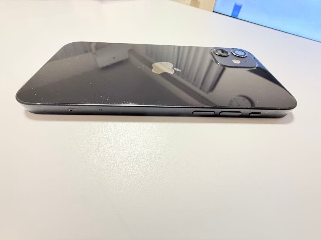 Apple iPhone 12 128GB SIMロックあり（au）