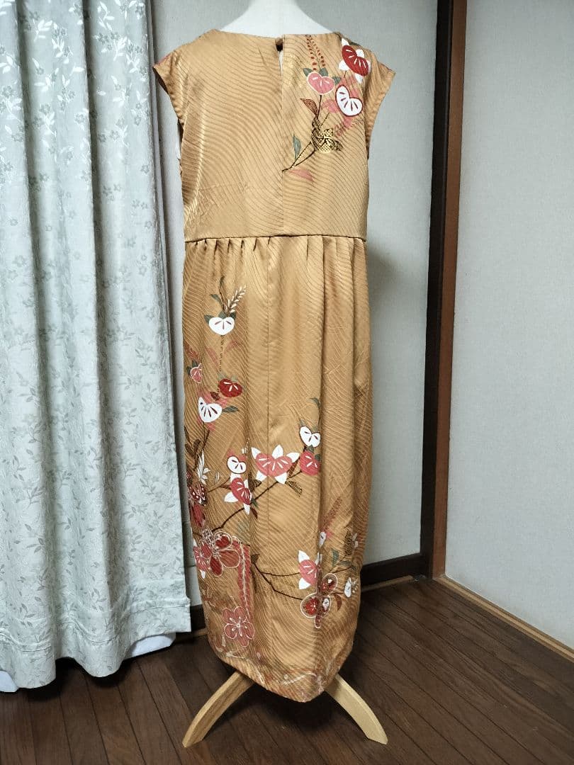 着物リメイク　振袖　草花文　ロングワンピース